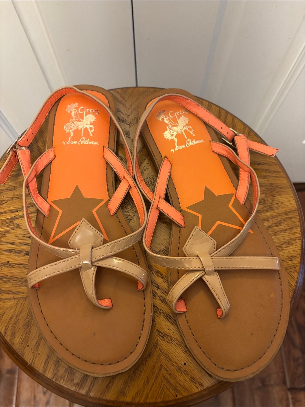 Circus by Sam Edelman Tan & Coral Star Thong Sandals